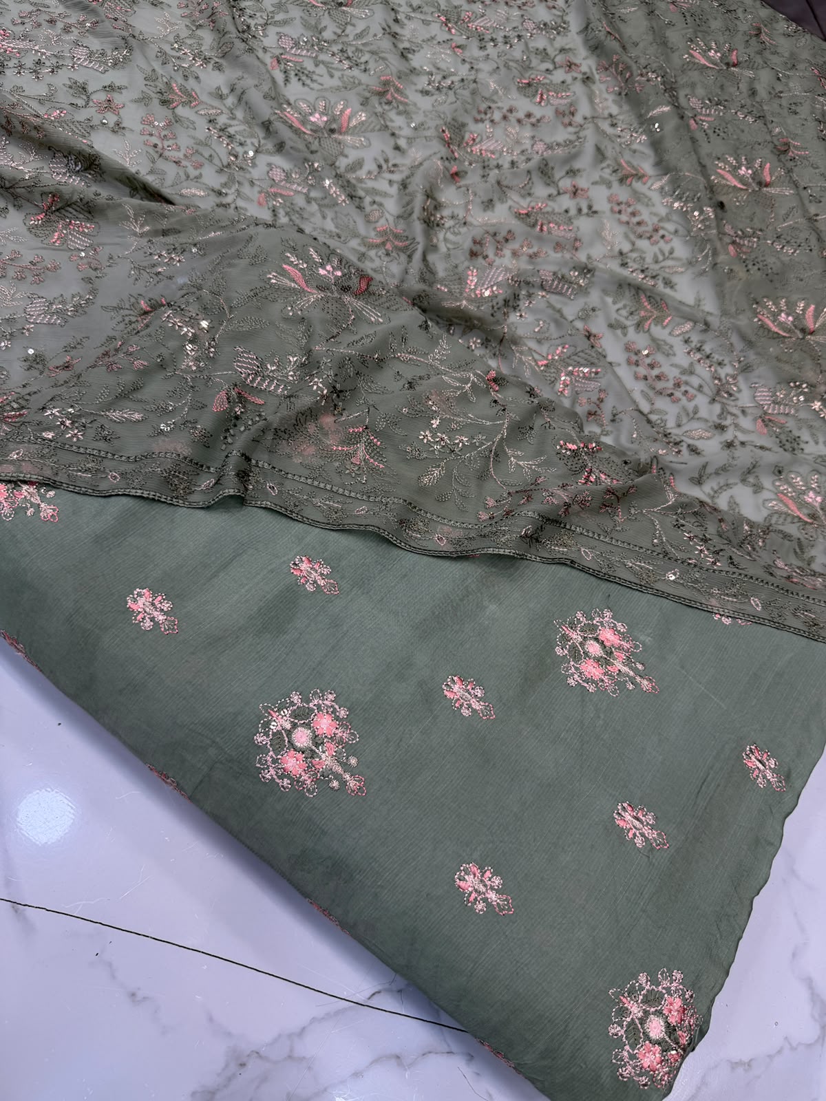 Pure Rawsilk With Chiffon Duppata 3 Piece Suit