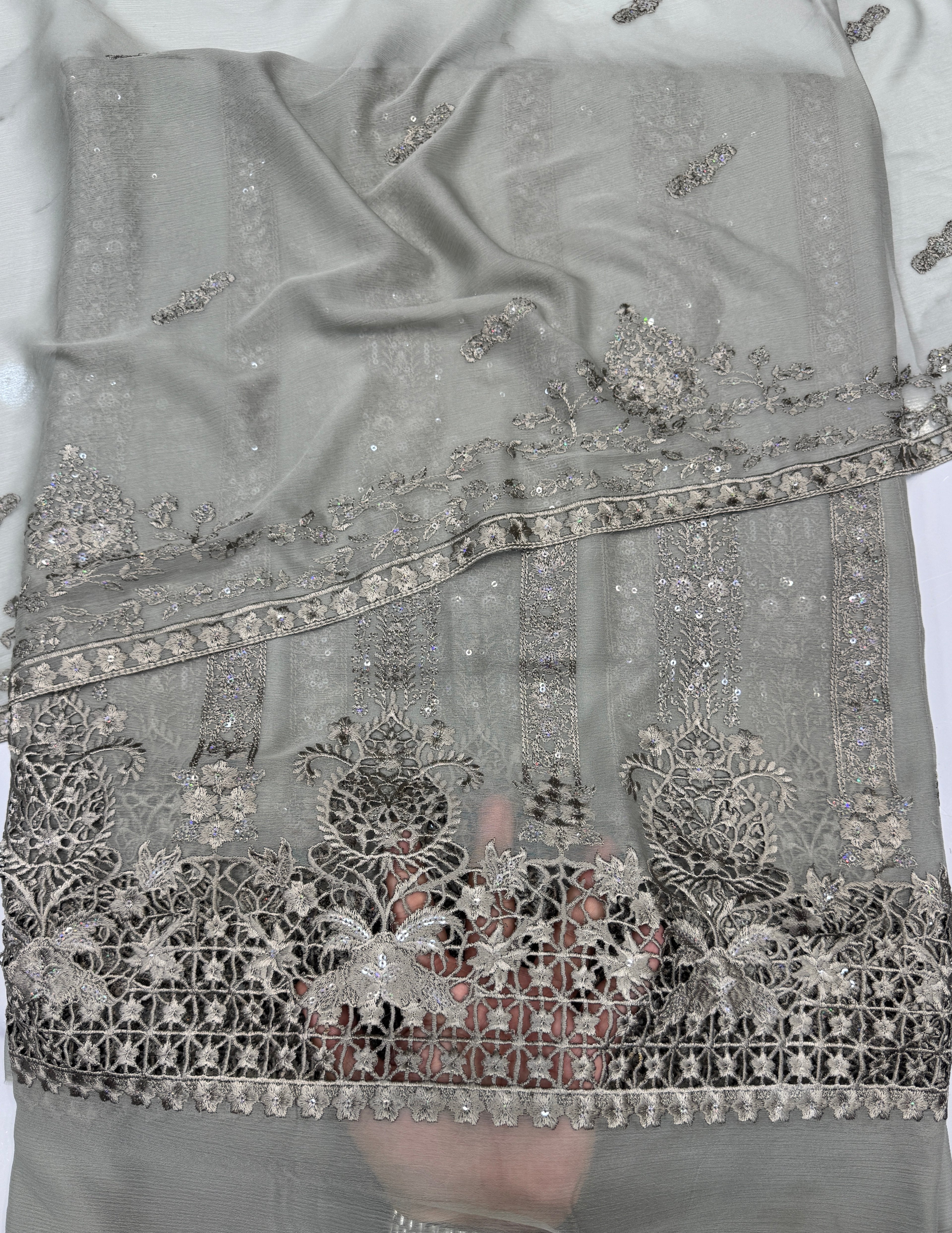 Chiffon Embroidered Chicken kari 3 Piece Suit