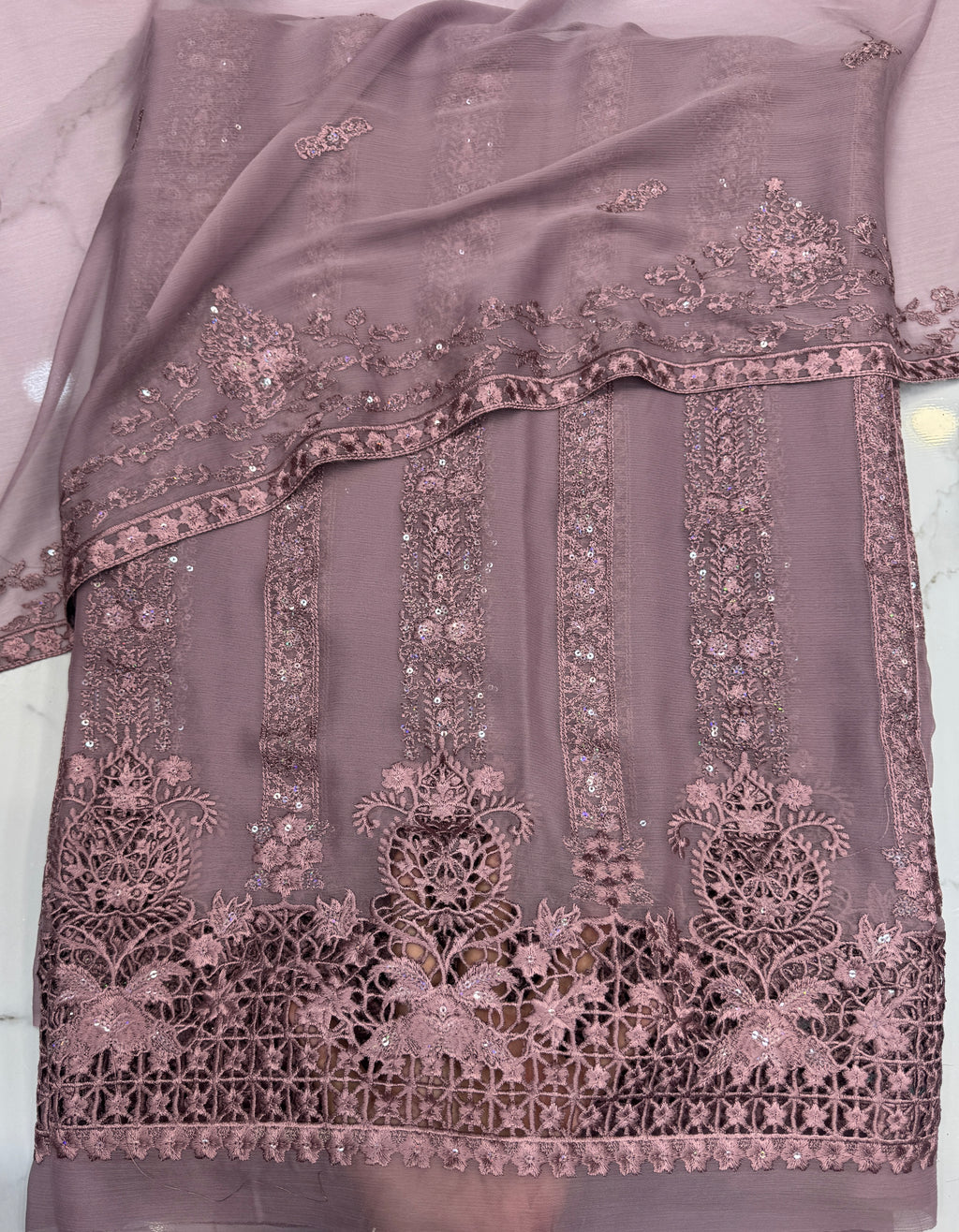 Chiffon Embroidered Chicken kari 3 Piece Suit